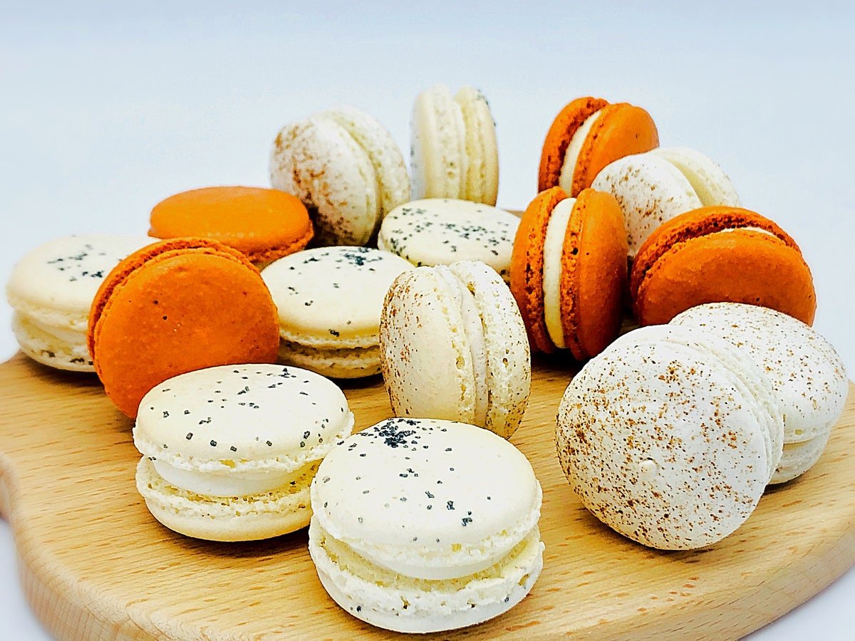 48 Pack Pumpkin Spice Collection | Perfect for Halloween Party - Macaron Centrale48 Pack