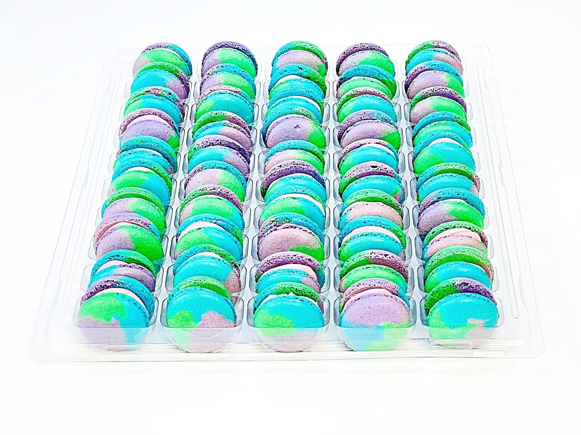 50 Pack Pastel Swirl French Macaron Value Pack | Gourmet Huckleberry Flavor - Macaron Centrale