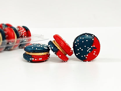 50 Pack Patriotic Caramel | Red, Navy Blue & White - Macaron Centrale