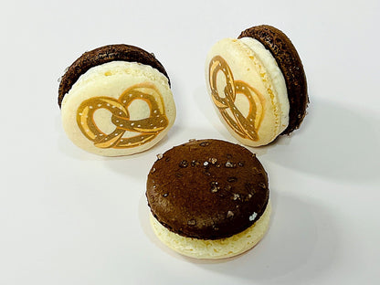 50 Pack Pretzel Cream Macaron - Macaron Centrale