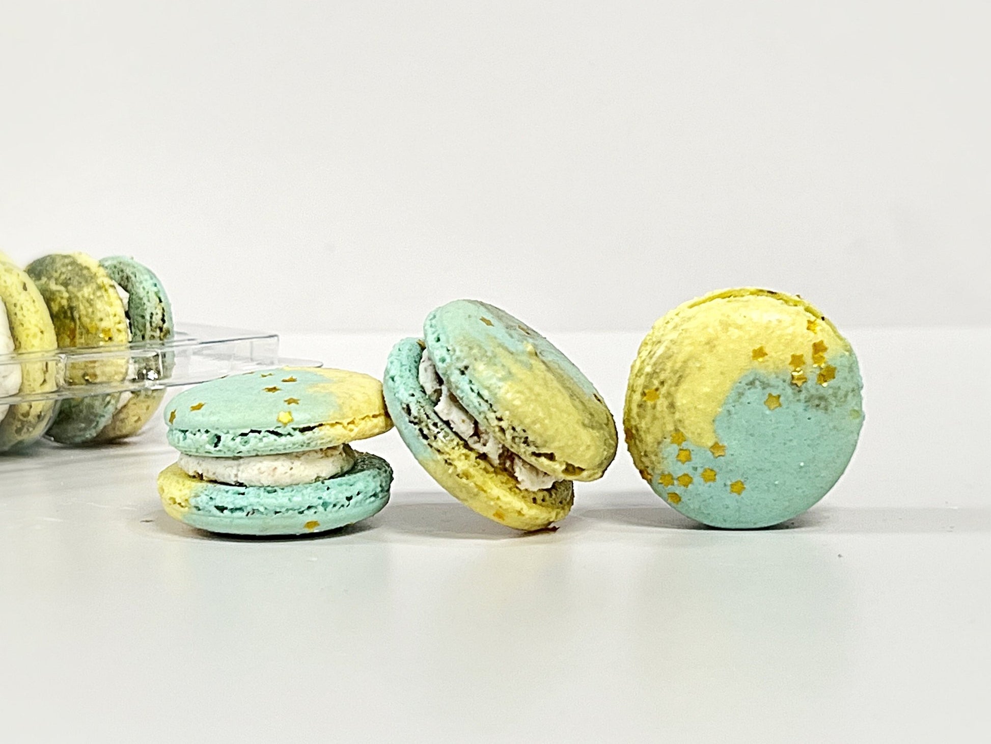 50 Pack Space Edition Mac | Pastel Blue Nebula Macarons - Macaron Centrale