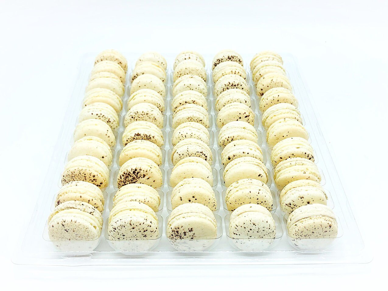 50 Pack White Chocolate French Macaron Value Pack - Macaron Centrale