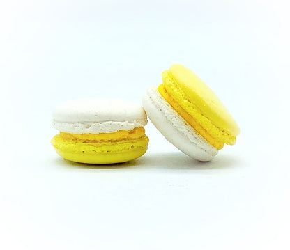 6 Pack Banana White Chocolate Ganache Macarons - Macaron Centrale