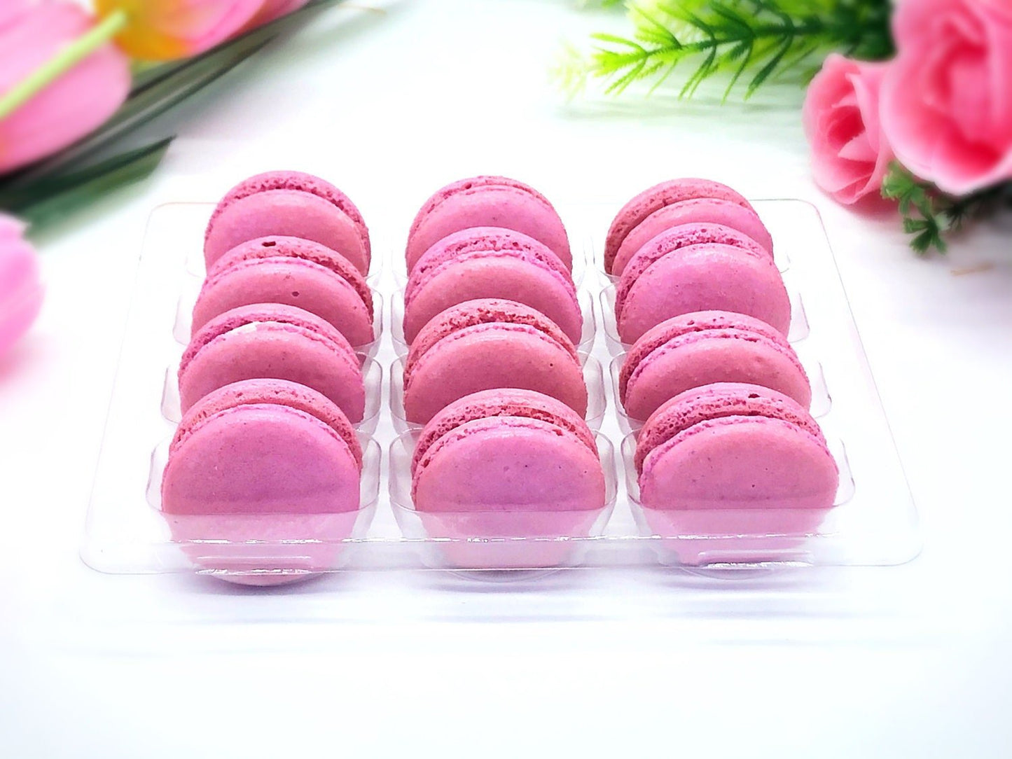 6 Pack Berry Blend French Macarons | Perfect for your next celebratory events. - Macaron Centrale