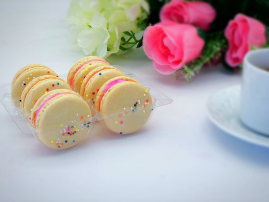 6 Pack birthday cake macarons | ideal for celebratory events. - Macaron Centrale