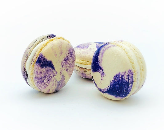 6 Pack blackberry cheesecake macarons - Macaron Centrale