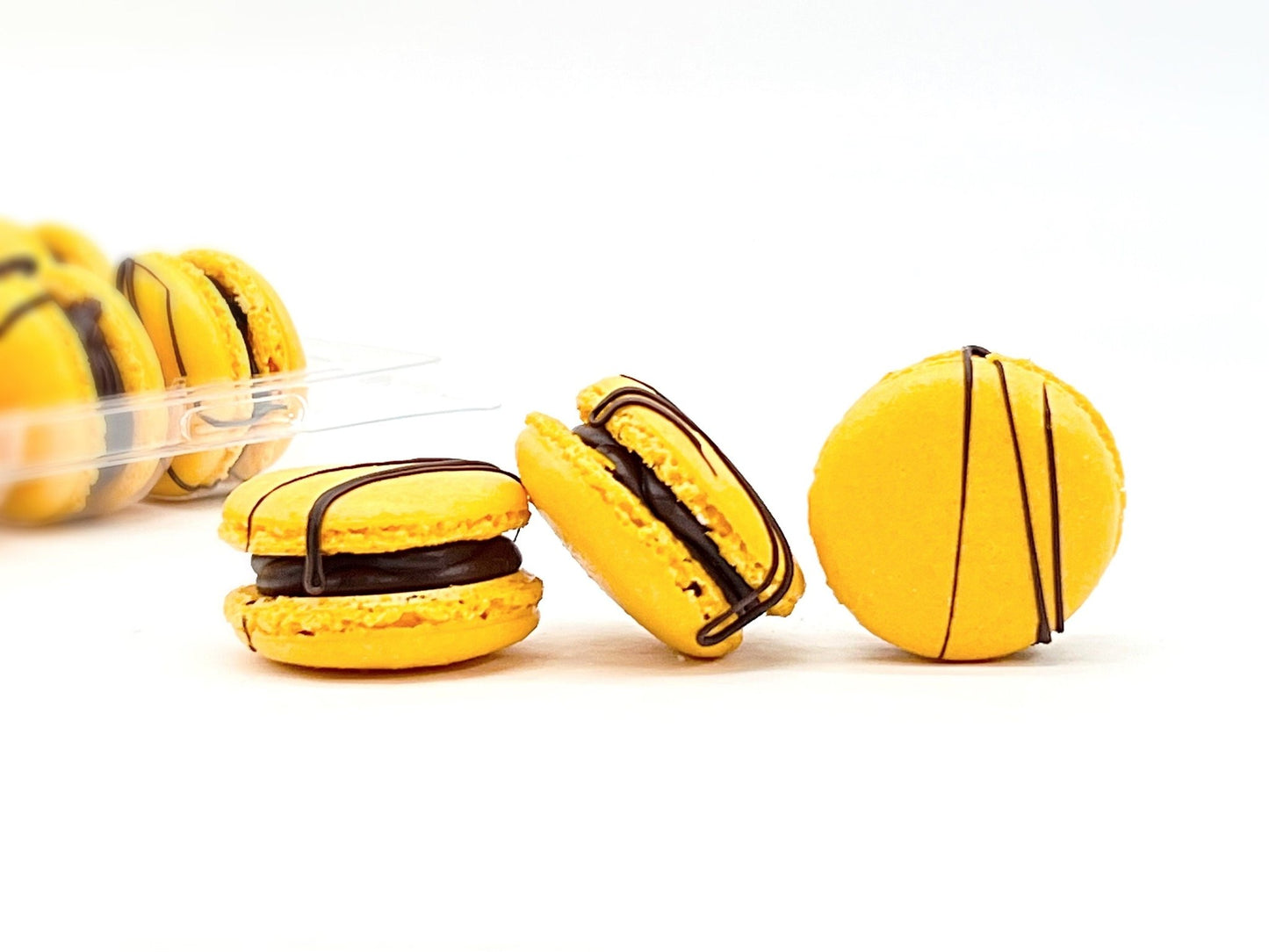 6 Pack Chocolate Marmalade French Macarons - Macaron Centrale