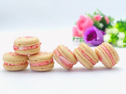 6 Pack Cranberry Cocktail Macarons - Macaron Centrale