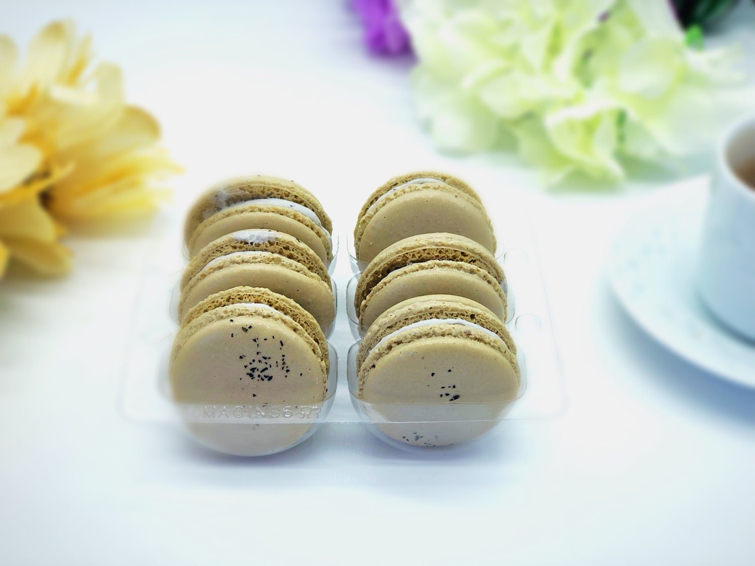 6 Pack earl grey macarons - Macaron Centrale