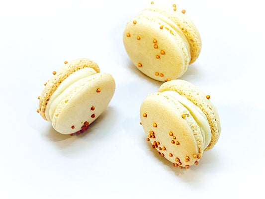 6 Pack Gourmet Vanilla Macarons - Macaron Centrale