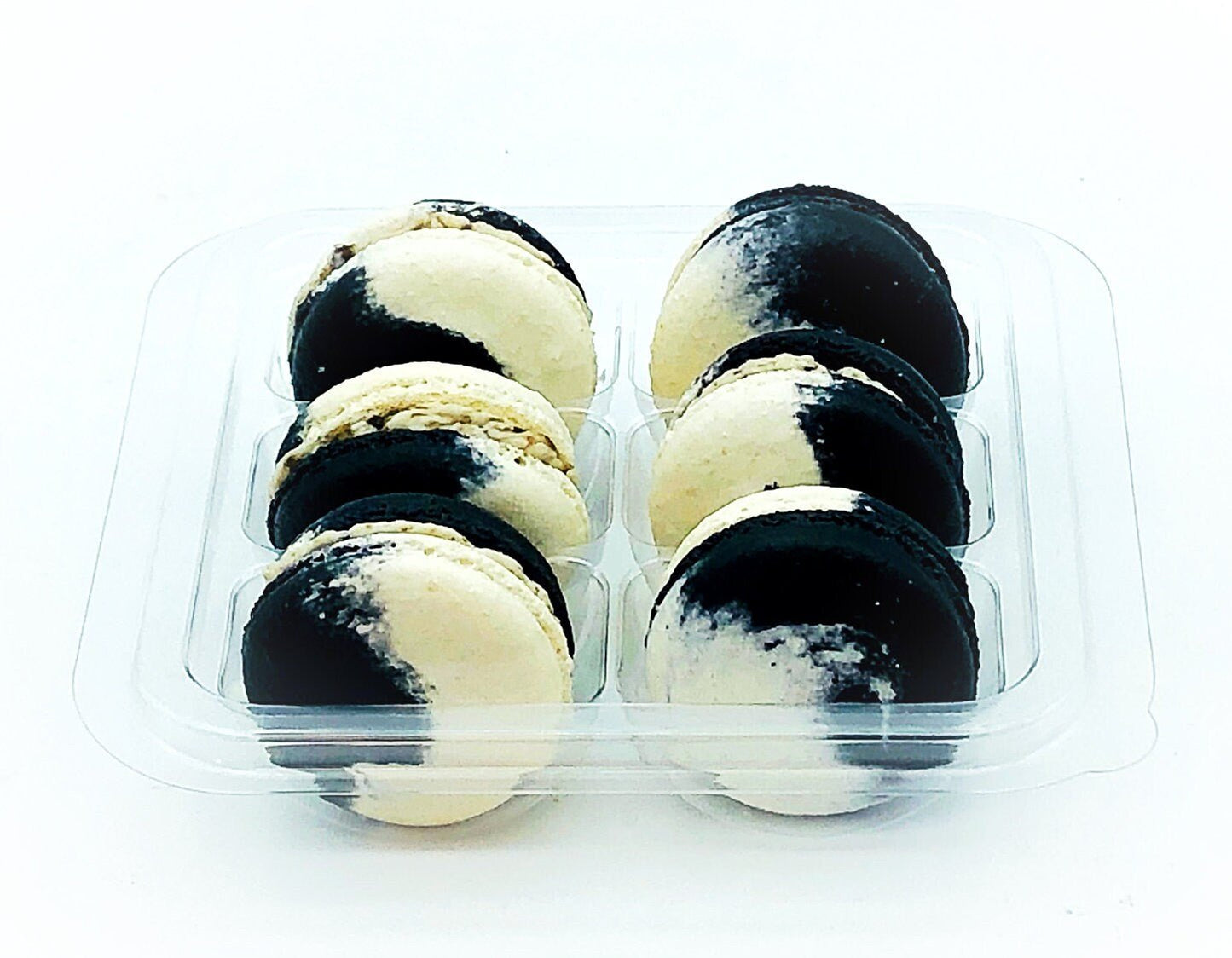 6 Pack Grass Jelly French Macarons | Perfect for your next celebratory events. - Macaron Centrale