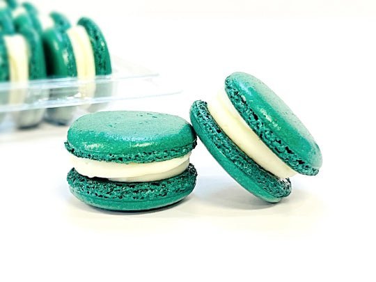 6 Pack Green Velvet French Macarons - Macaron Centrale6 Pack