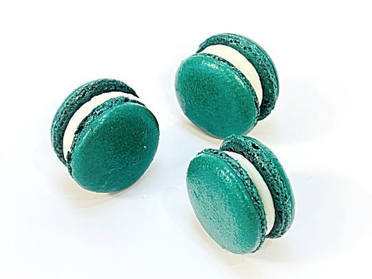 6 Pack Green Velvet French Macarons - Macaron Centrale6 Pack