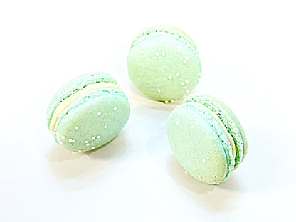 6 Pack Peppermint & Blueberry French Macarons - Macaron Centrale