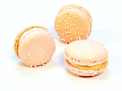 6 Pack Peppermint & Raspberry French Macarons - Macaron Centrale