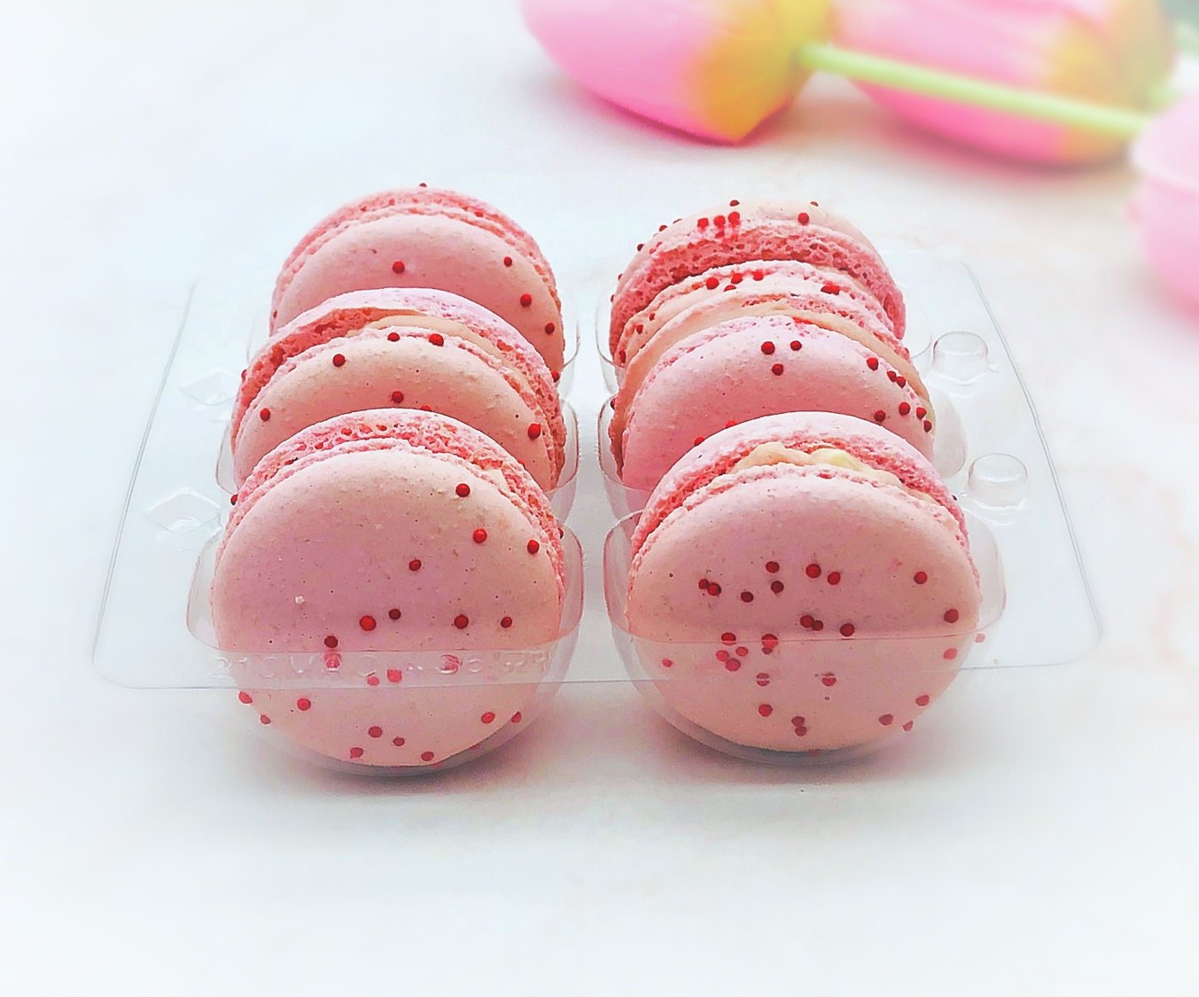 6 Pack pomegranate French macarons - Macaron Centrale