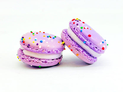 6 Pack Purple Birthday (Blueberry Pomegranate) French Macarons - Macaron Centrale