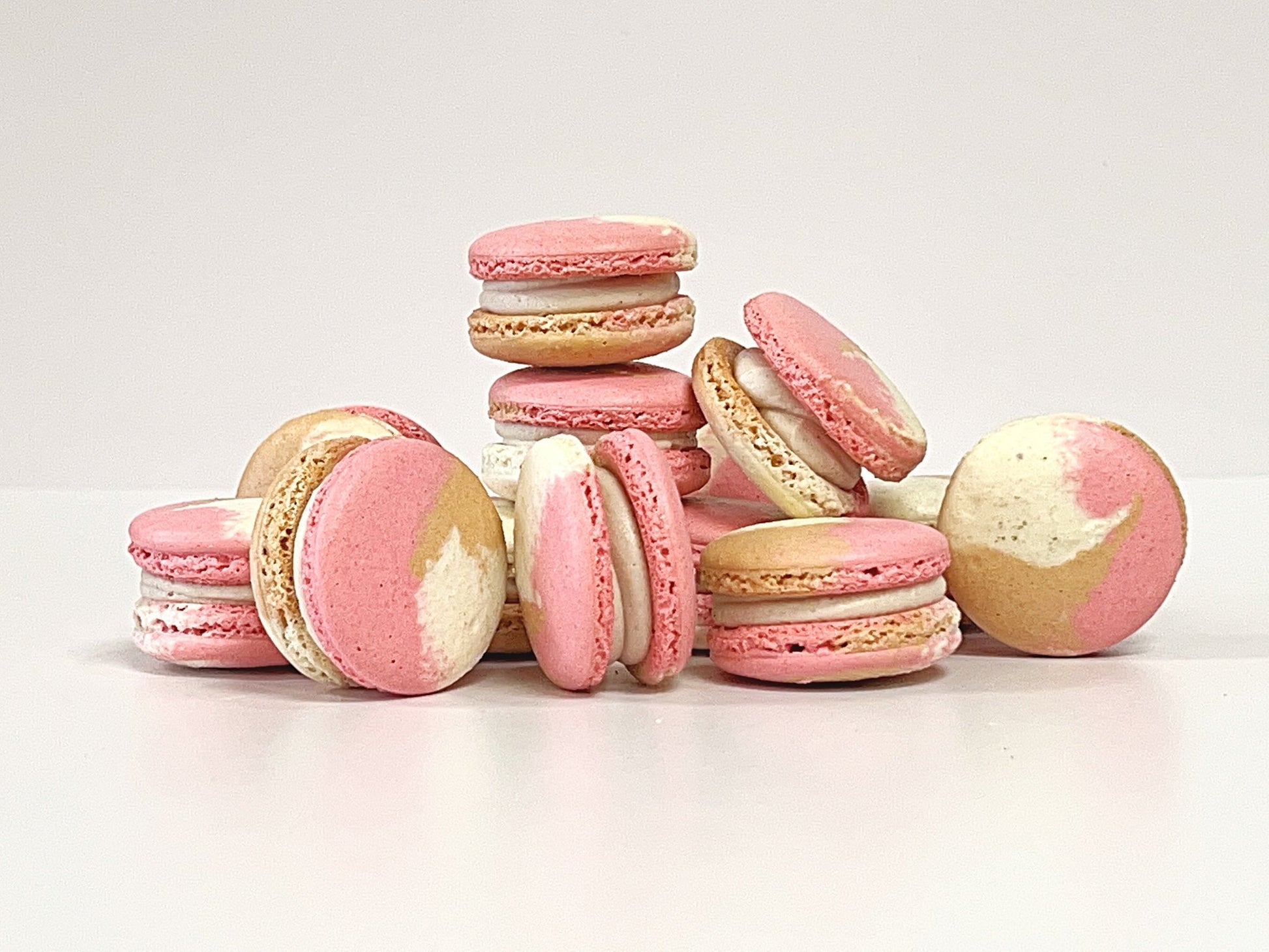 6 Pack Raspberry Praline French Macarons - Macaron Centrale