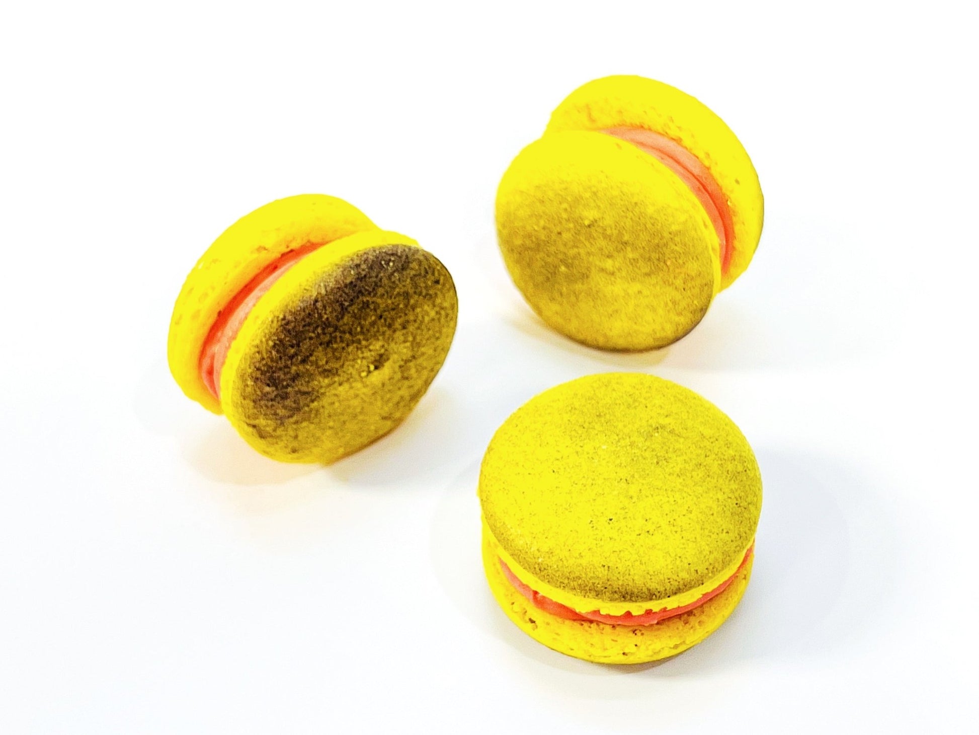 6 Pack Strawberry Kheer French Macaron - Macaron Centrale