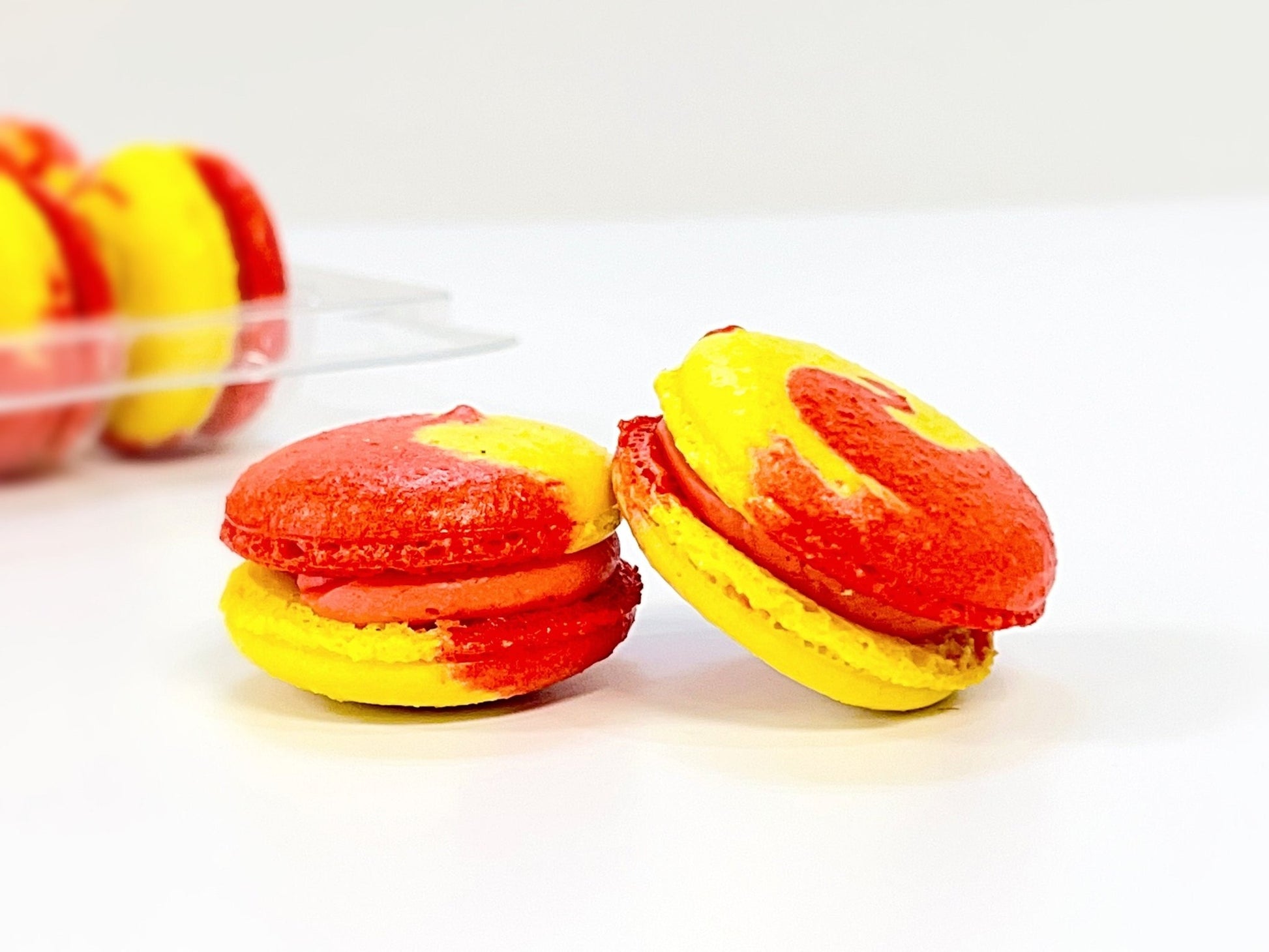 6 Pack strawberry pineapple macarons | ideal for celebratory events. - Macaron Centrale