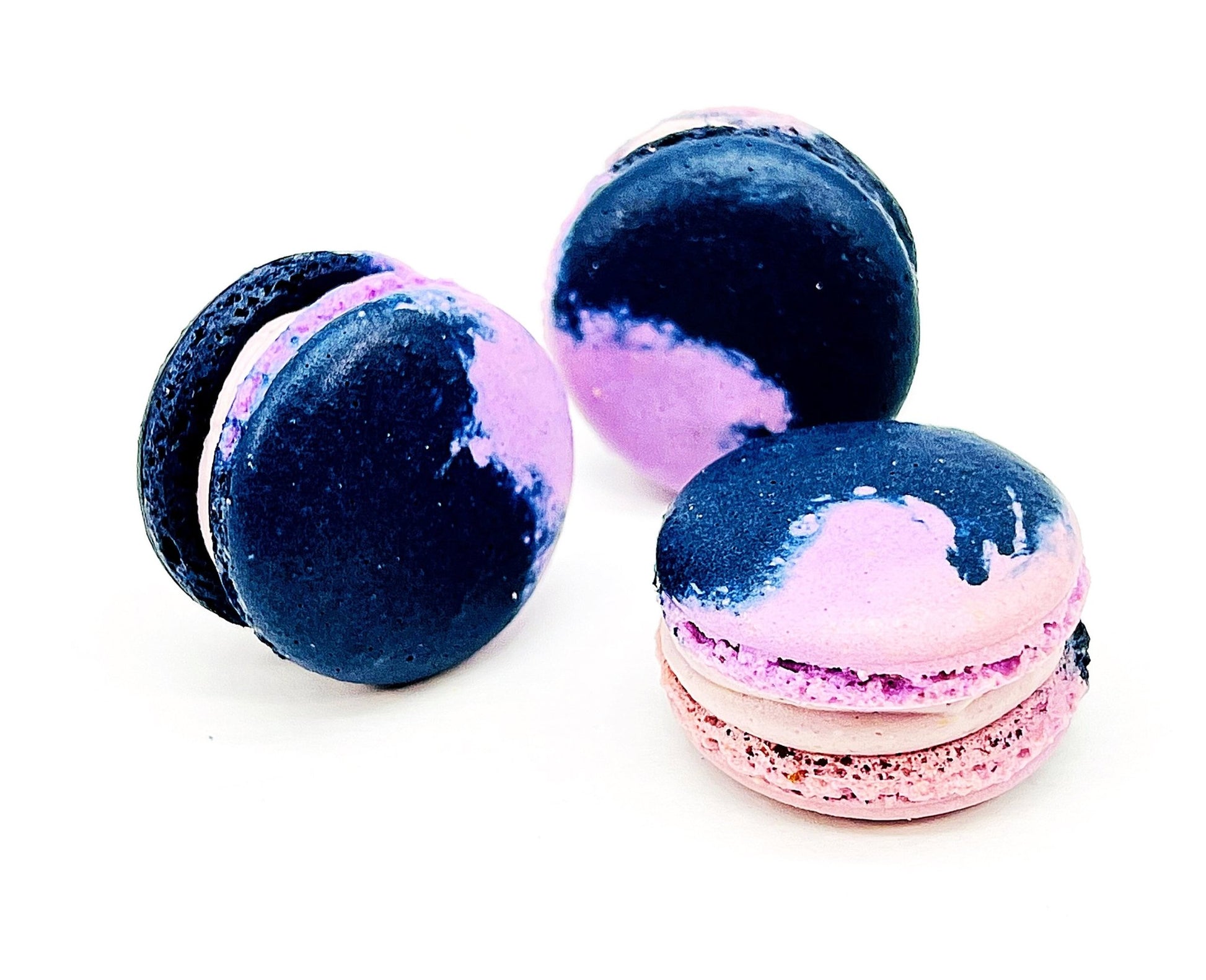 6 Pack The Grapery French Macarons (Blue Raspberry and Grape) - Macaron Centrale