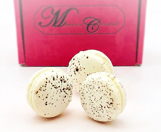 6 Pack White Chocolate Macarons - Macaron Centrale