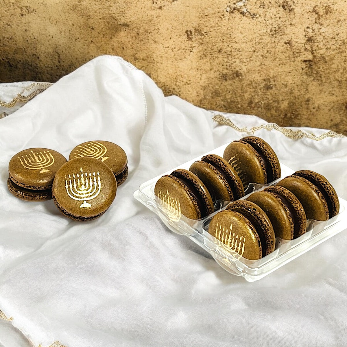 Chocolate Gelt French Macaron Set