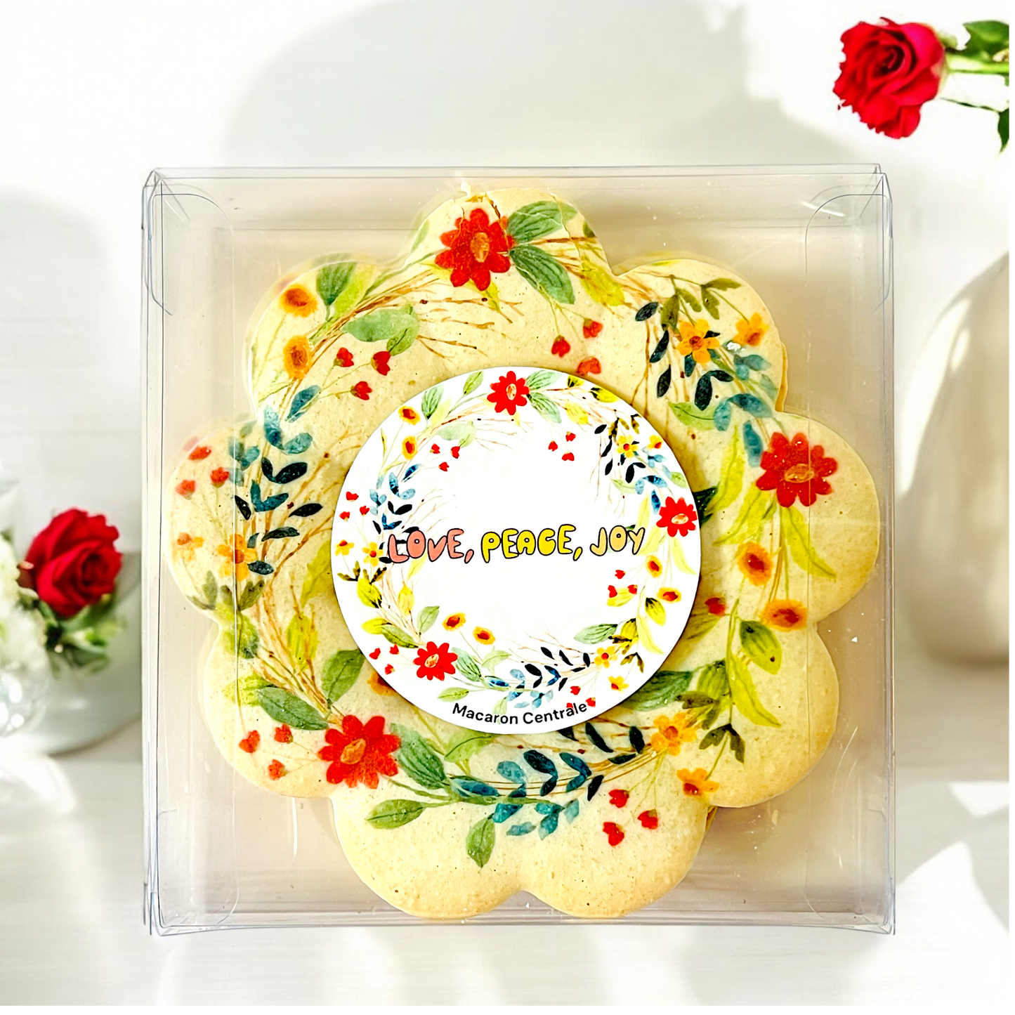 Holiday Wreath French Macaron - Loave, Peace, Joy