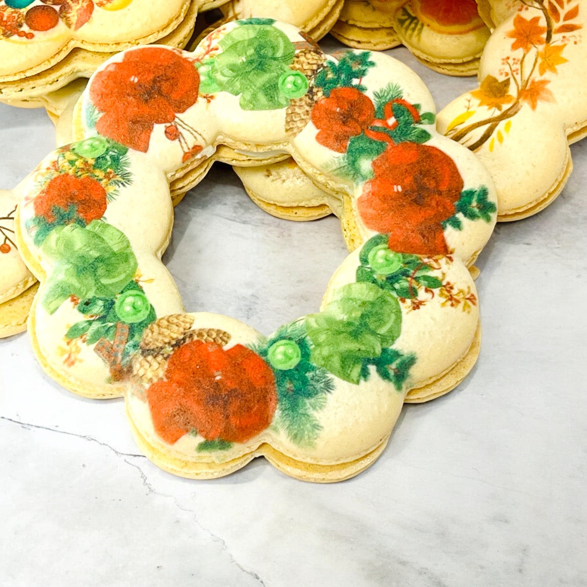 Holiday Wreath French Macaron - Best Wishes