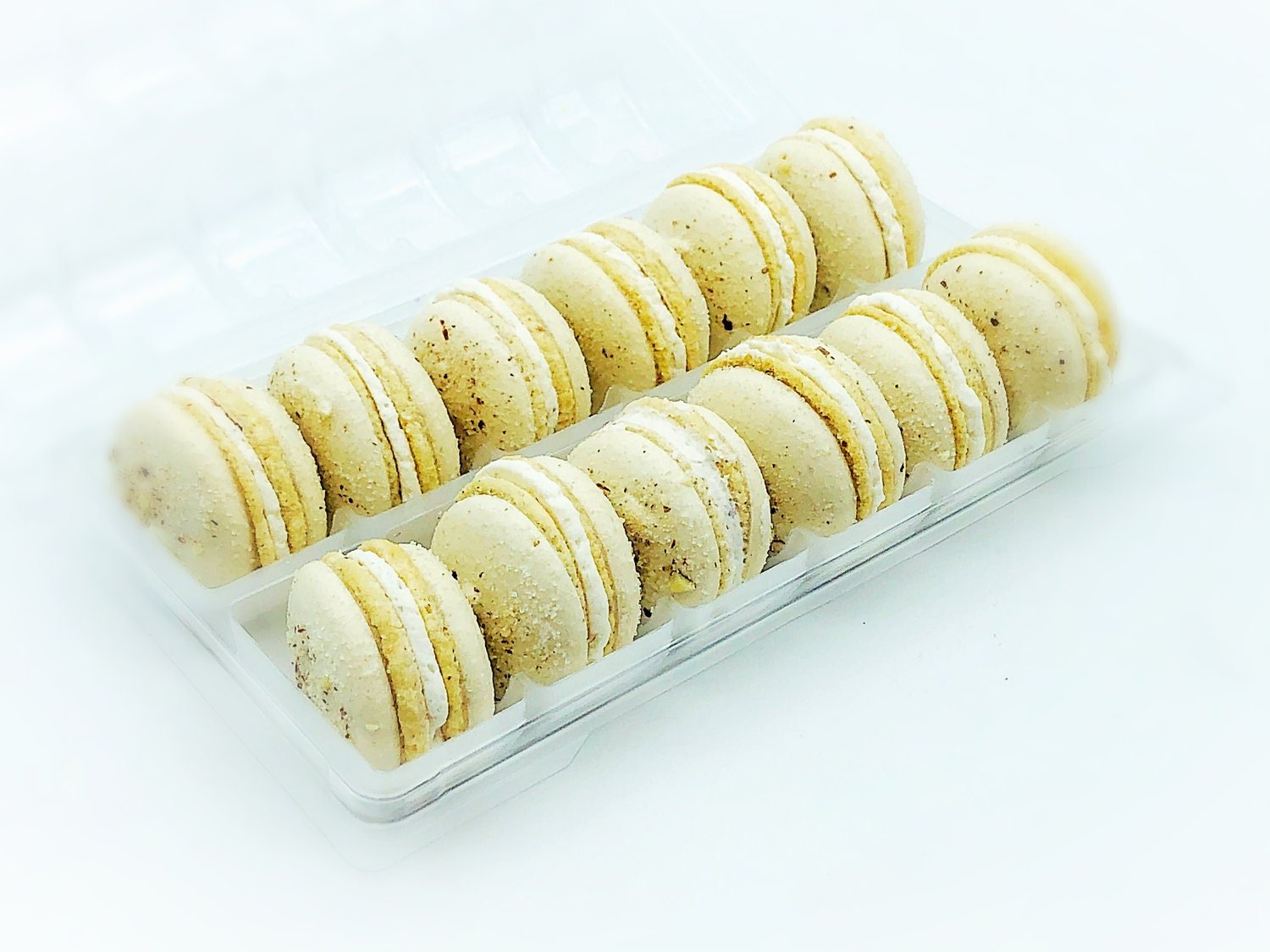 Almond Vegan Macarons - Macaron Centrale4 Pack