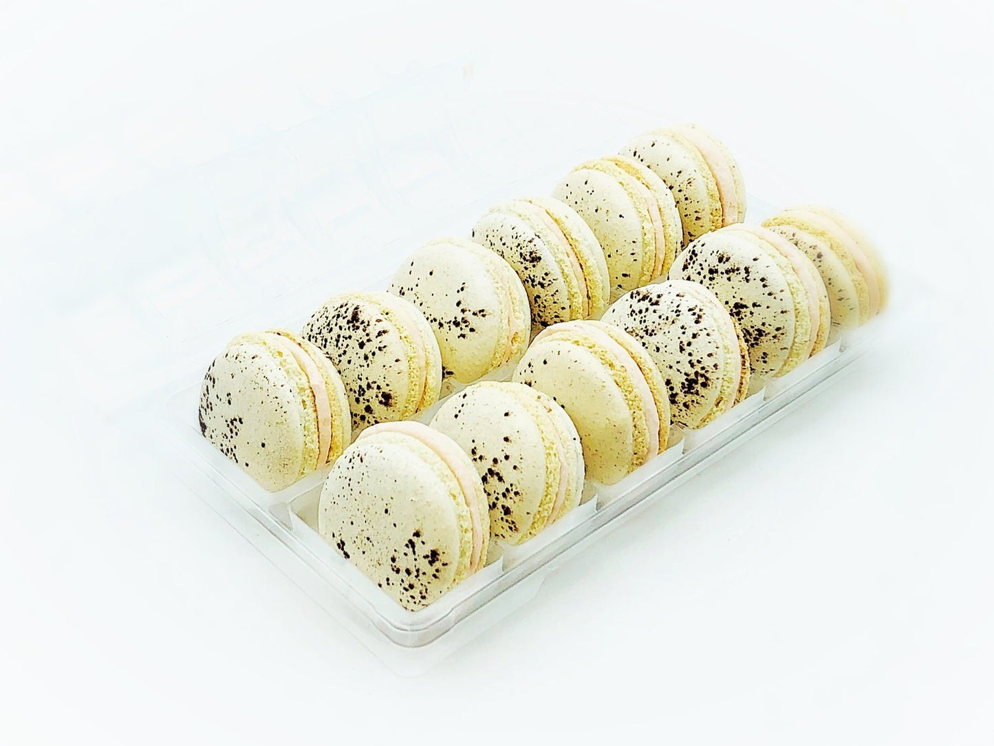 Amaretto Vegan Macarons - Macaron Centrale4 Pack