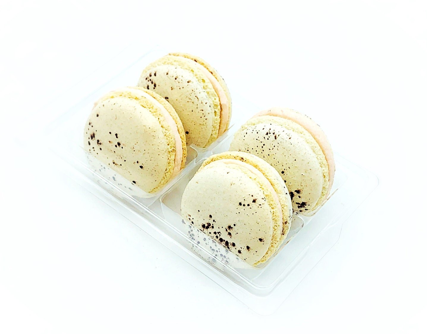 Amaretto Vegan Macarons - Macaron Centrale4 Pack