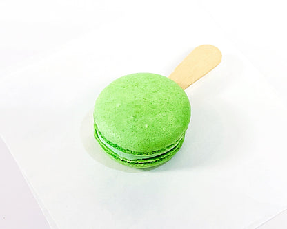 Apple Cream Macaron Sucettes En Gros | Available in 24 & 48 Sucettes - Macaron Centrale24 Pack