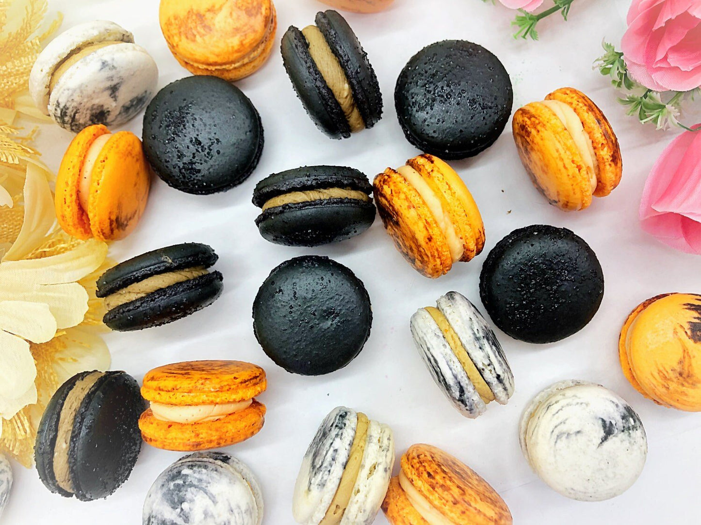 Assorted Thai Hot Beverage, , French Macarons | Thai Black Coffee, Thai Latte and Thai Milk Tea - Macaron Centrale48 Pack