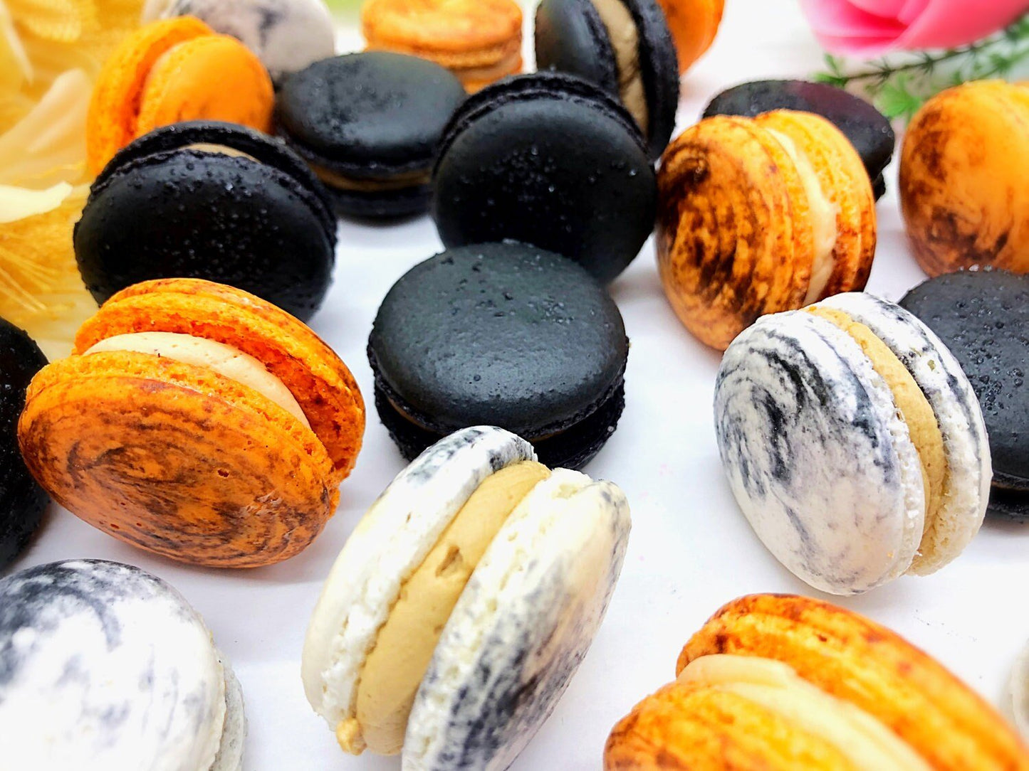 Assorted Thai Hot Beverage, , French Macarons | Thai Black Coffee, Thai Latte and Thai Milk Tea - Macaron Centrale48 Pack