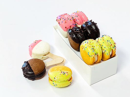 Assortement French Macaron Cake Pop | Available in 12 & 24 - Macaron Centrale12 Pack