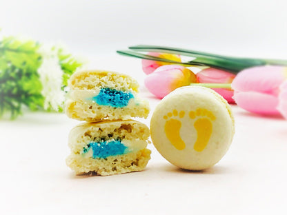 BIC | Baby is Coming Set 6 Pack French Macarons | Perfect for Baby Shower and Baby Gender Reveal Pary - Macaron CentraleNonePink with pink icing