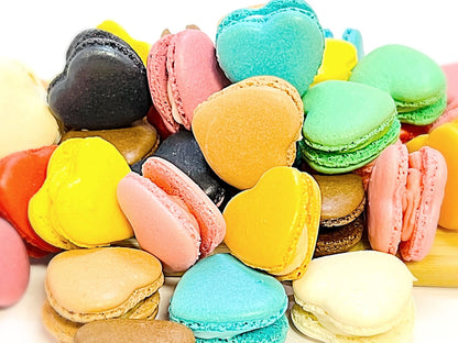 Black Heart French Macarons | Ideal for Valentine's Day gifts, birthdays, weddings, anniversaries and more - Macaron CentraleDefault (Blackberry)12 Pack