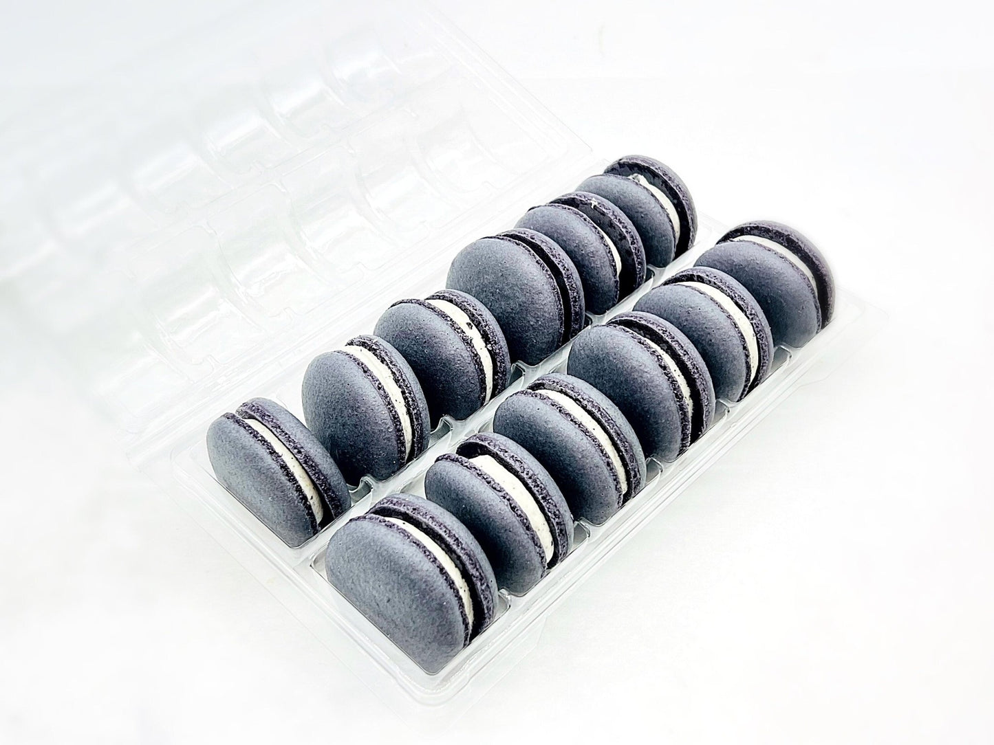 Black Sesame Seeds Vegan Macarons - Macaron Centrale4 Pack