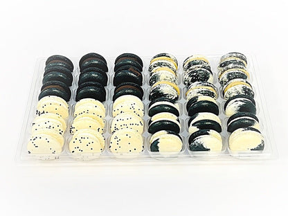 Black & White Vibe: A Flavorful Quartet of French Macarons Set| (Thai Black Latte, Grass Jelly, Chocolate Espresso and Cookies'n Cream) - Macaron Centrale