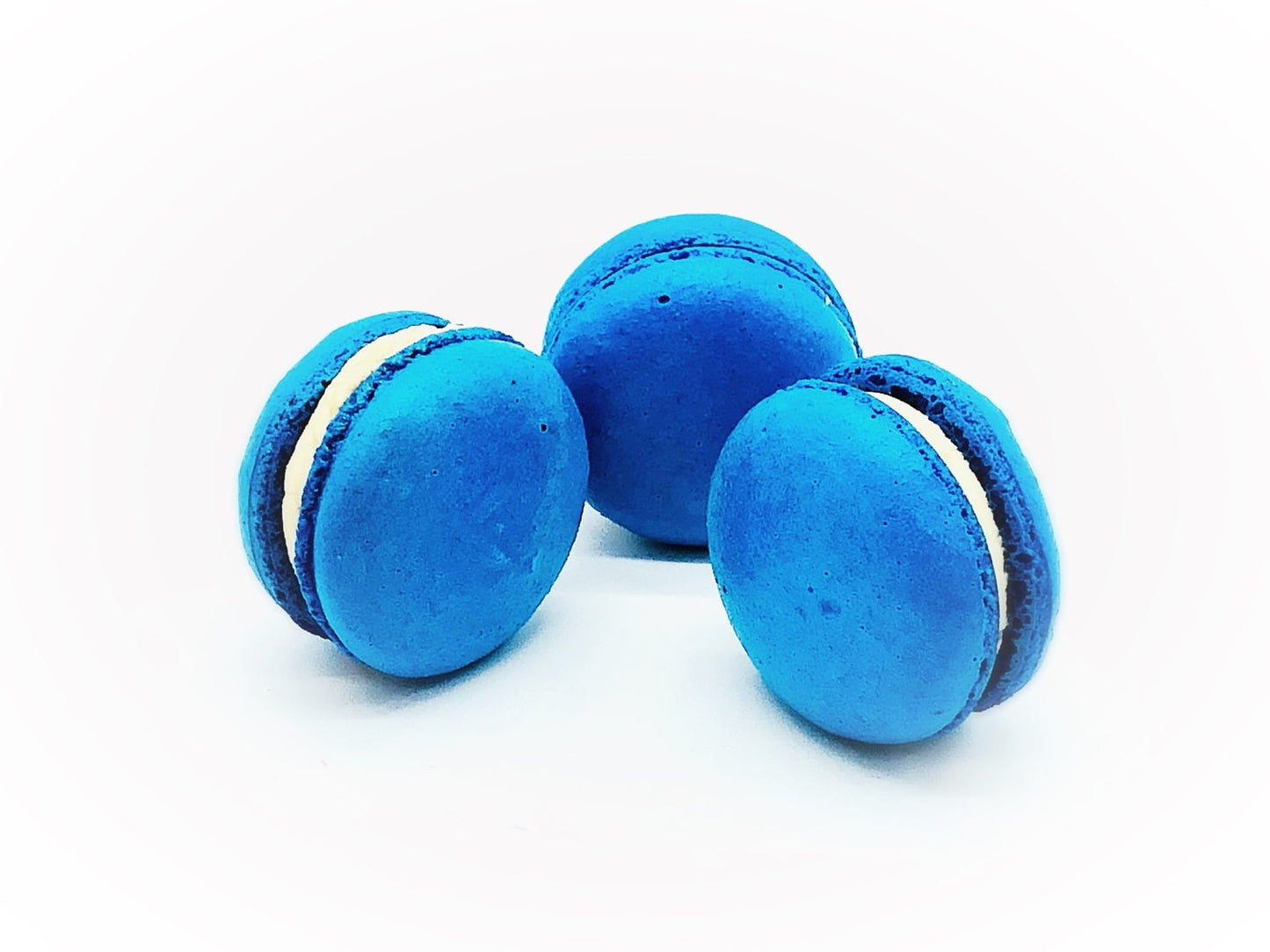 Blue Caramel Macarons (6 Pack) | Ideal for celebratory events. - Macaron Centrale