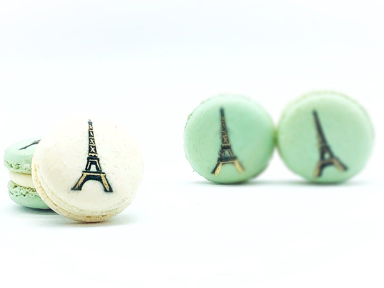 Bonjour de Paris | The Eiffel Macarons | Available in 6, 12 and 24 Pack - Macaron Centrale6 Pack