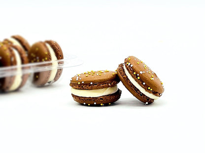 Caramel Coconut French Macaron | Available in 6, 12 & 24 - Macaron Centrale6 Pack