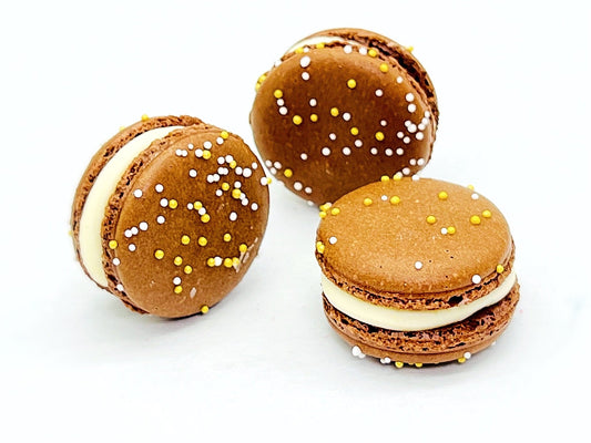 Caramel Coconut French Macaron | Available in 6, 12 & 24 - Macaron Centrale6 Pack