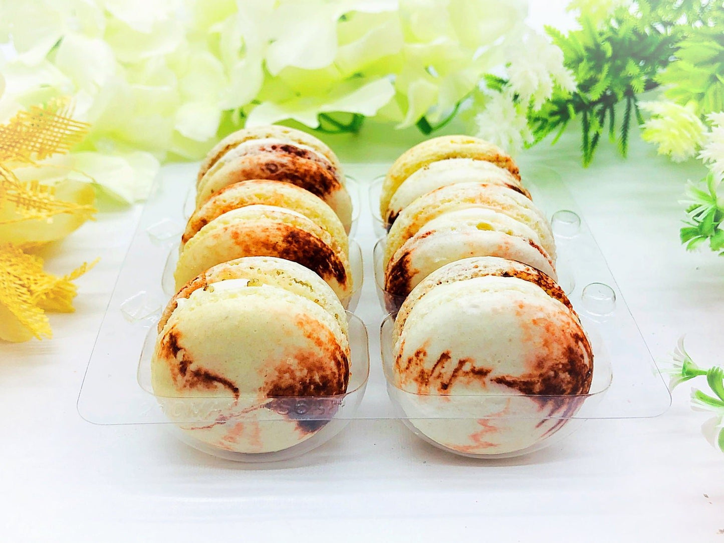 Caramel Pecan Cheesecake Macarons (6 Pack) | Ideal for celebratory events. - Macaron Centrale