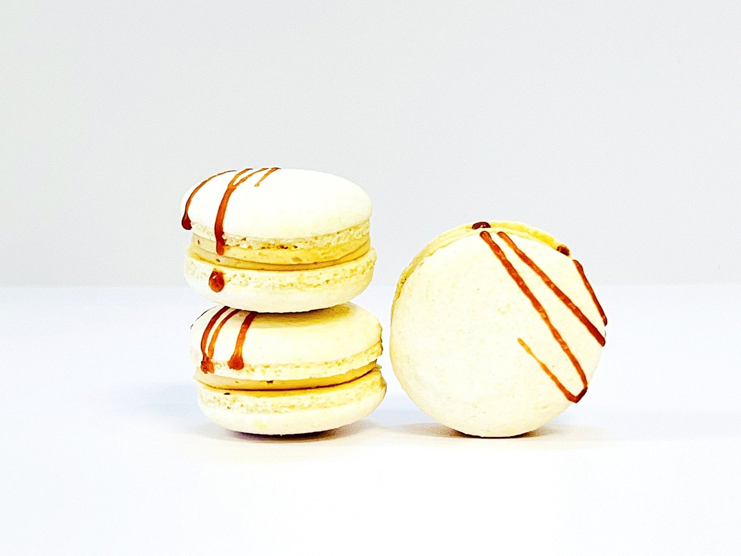 Choco Peanut Vegan Macarons - Macaron Centrale4 Pack