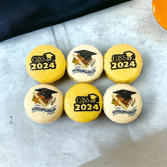 Class of 2024 French Macaron Box | Available in 6 & 12 Pack | Graduation Themed Macarons - Macaron Centrale6 Pack
