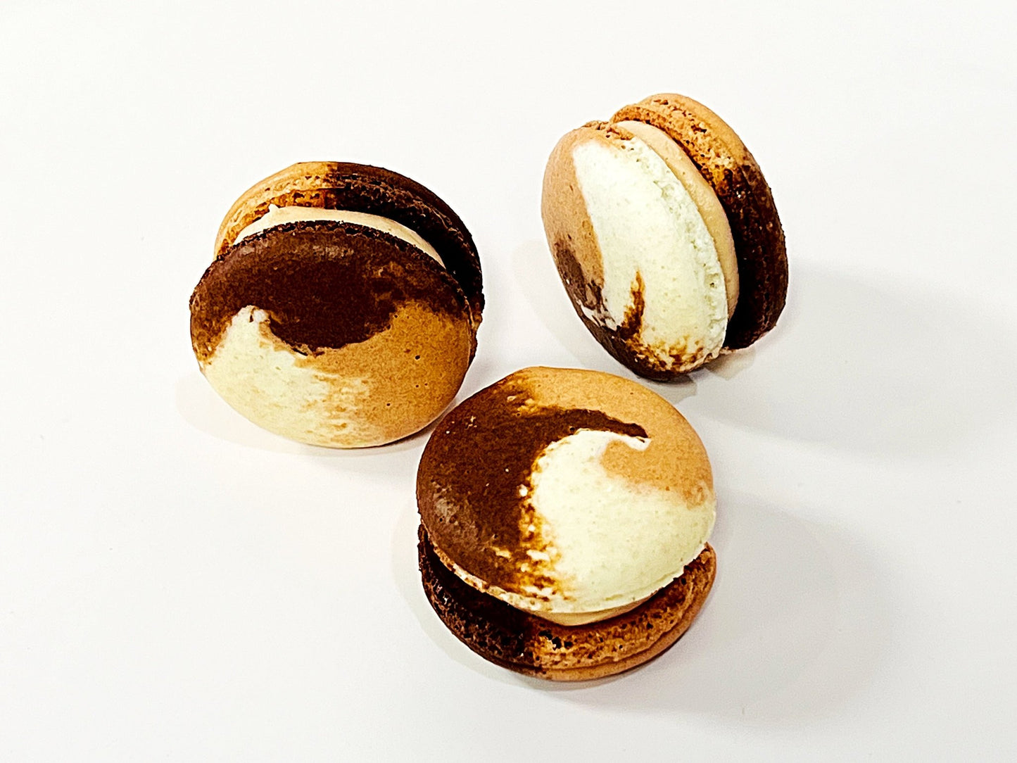 Coconut and Jaggery French Macaorns - Macaron Centrale6 Pack