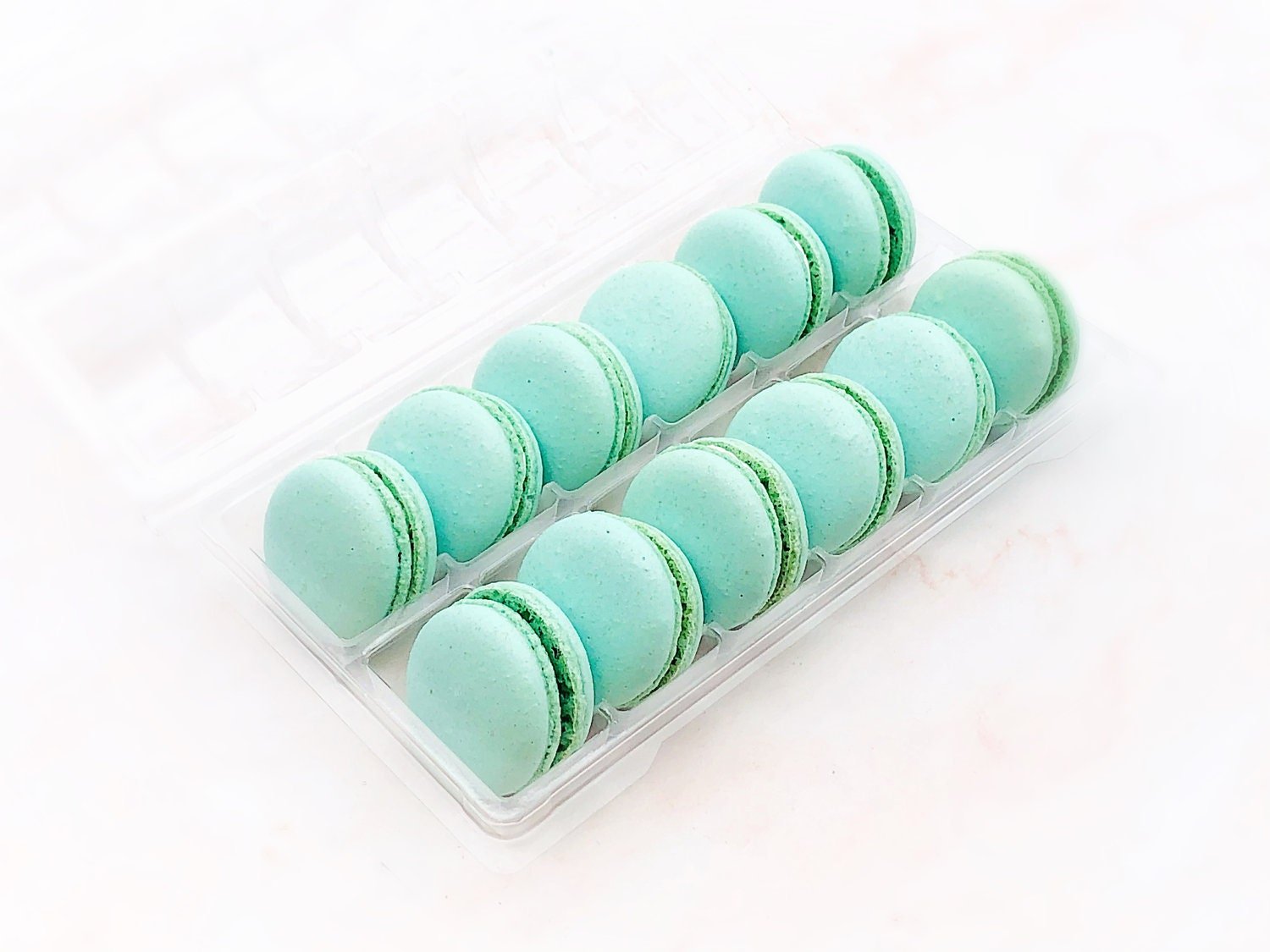 Cotton Candy Vegan Macarons - Macaron Centrale4 Pack