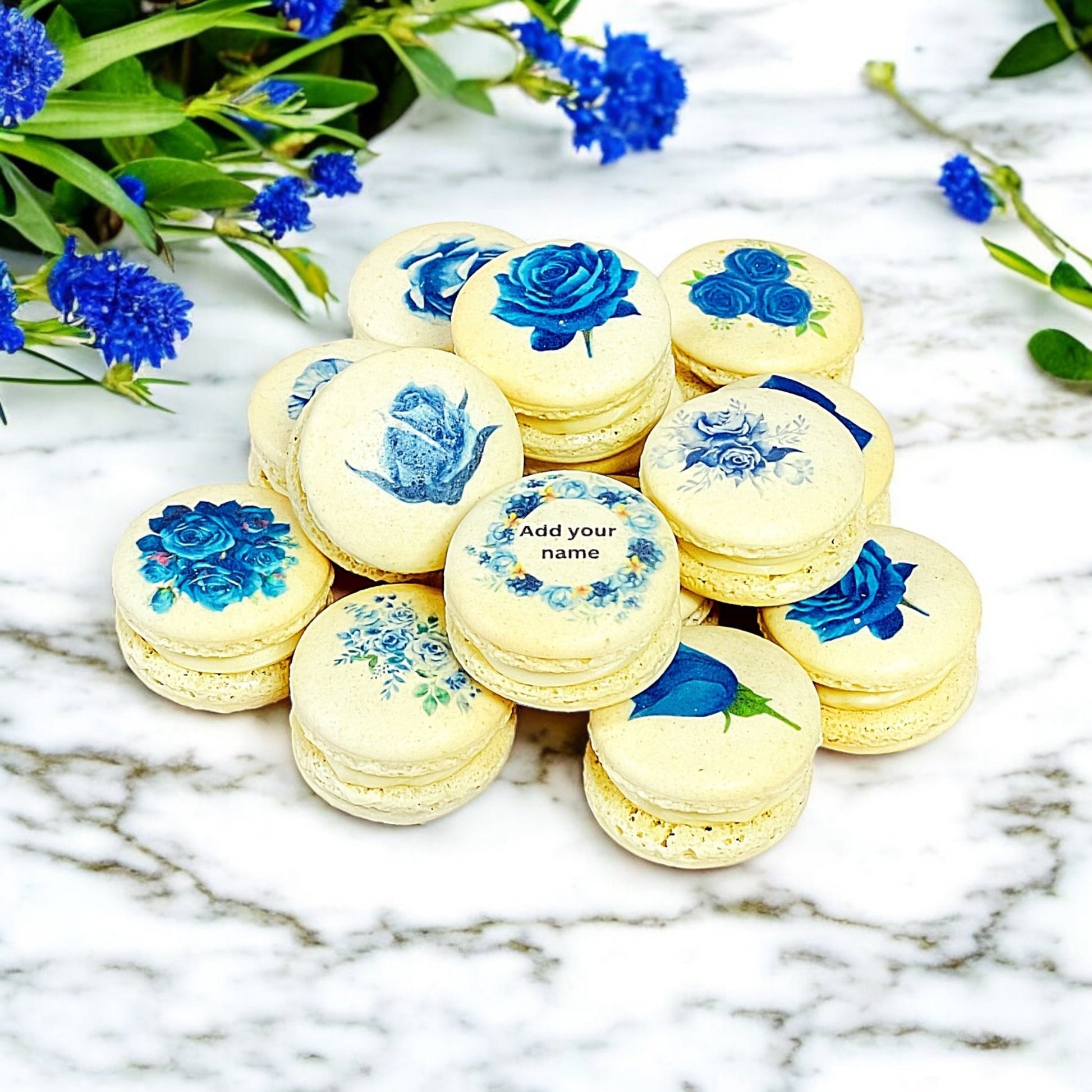 Custom Blue Rose Macarons - Personalized with Your Name - Elegant Floral Design - Macaron Centrale6 Pack